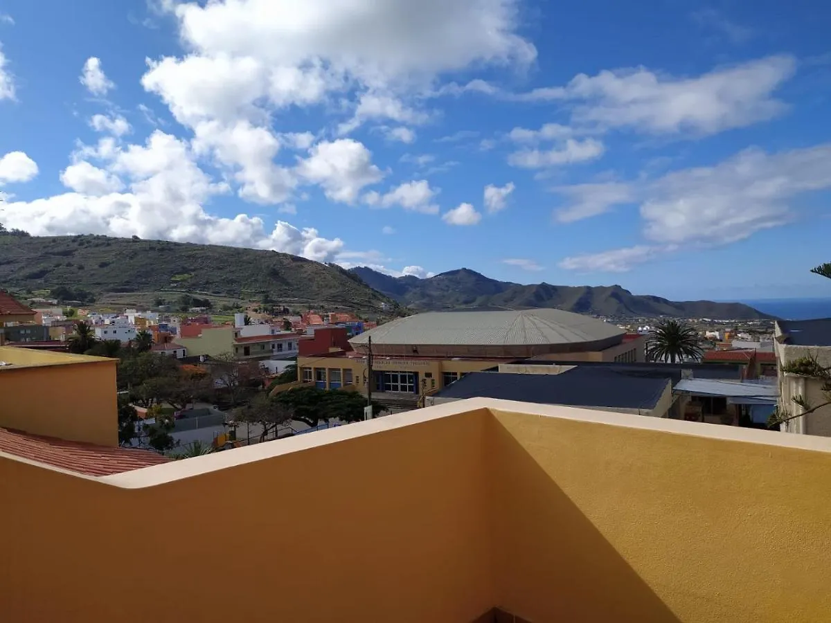 Cheerful 3 Bedroom Town House With GarageTegueste 0*, Tegueste