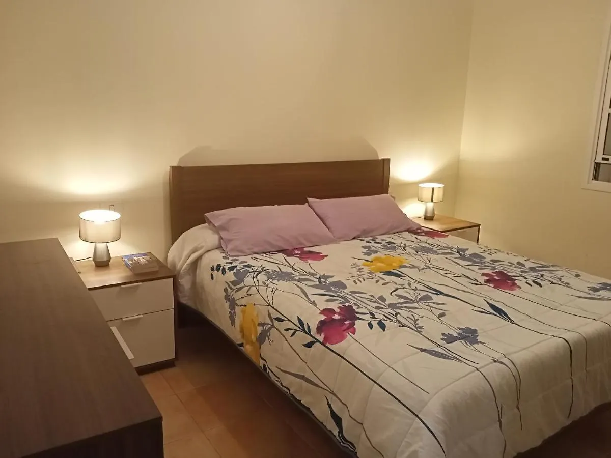 Cheerful 3 Bedroom Town House With GarageTegueste 別荘 Tegueste
