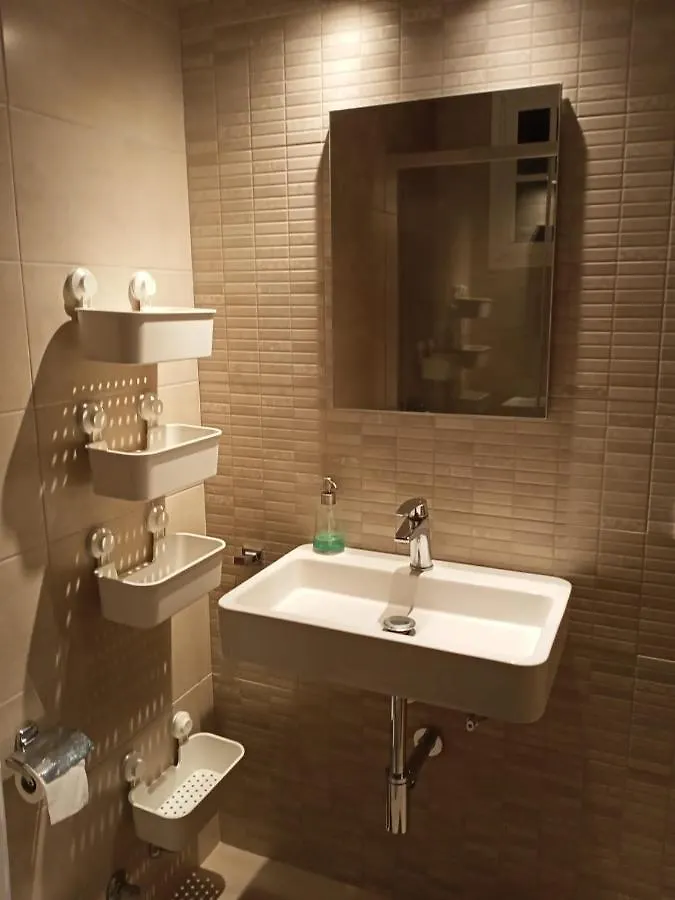 Cheerful 3 Bedroom Town House With GarageTegueste スペイン