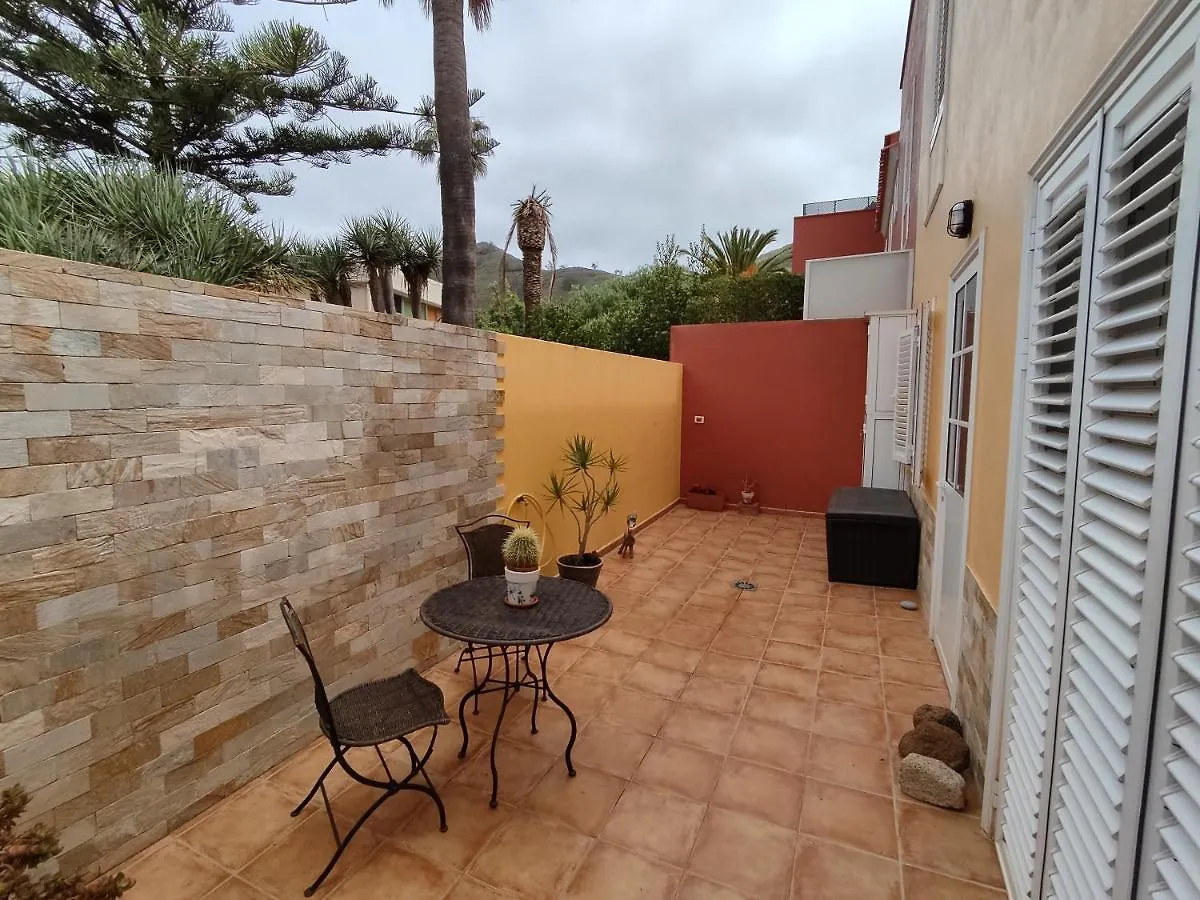 Cheerful 3 Bedroom Town House With GarageTegueste スペイン